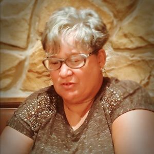 Meet your Posher, Regina